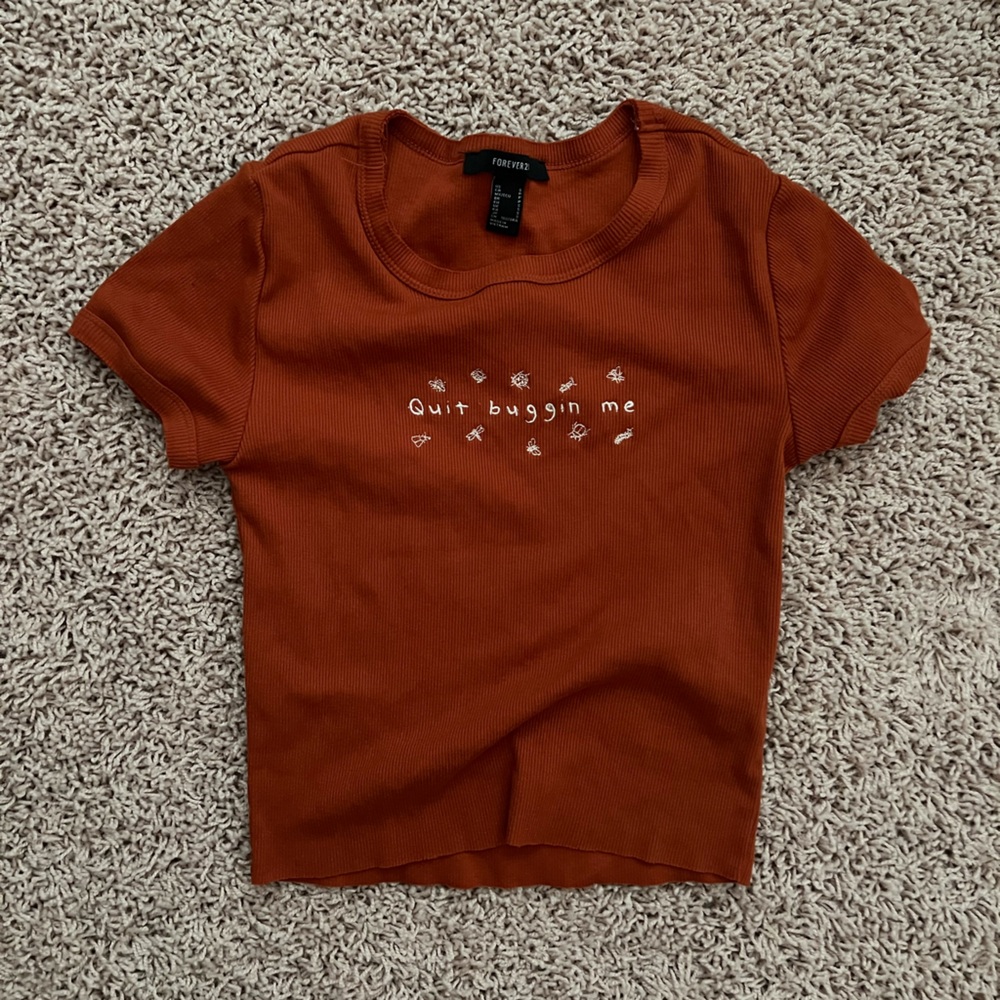 “Quite buggin me” baby tee (cropped)
